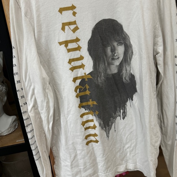 2018 Taylor Swift Reputation stadium tour merch long sleeve tee crew concert - Picture 5 of 7